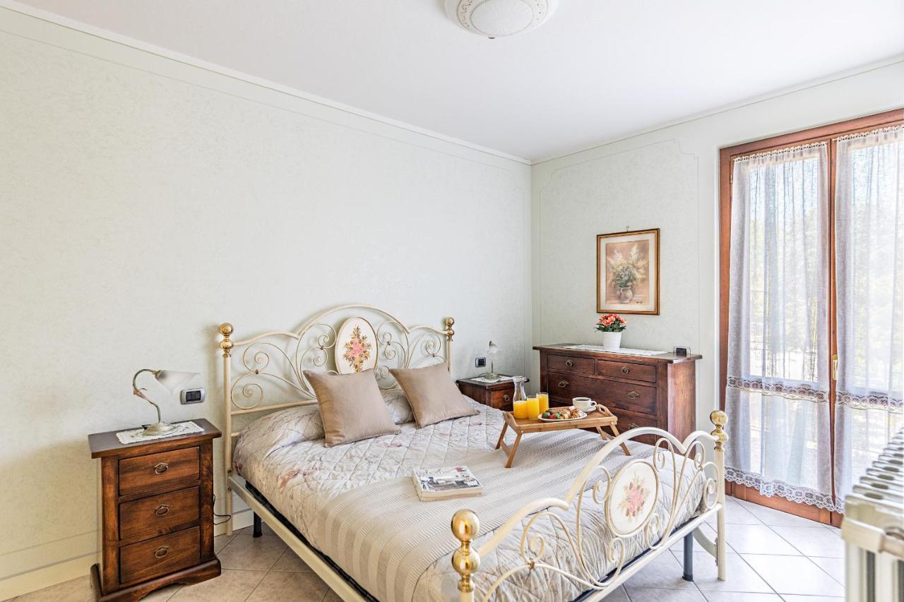 I Mosaici Apartments By Wonderful Italy Sirmione Exteriör bild