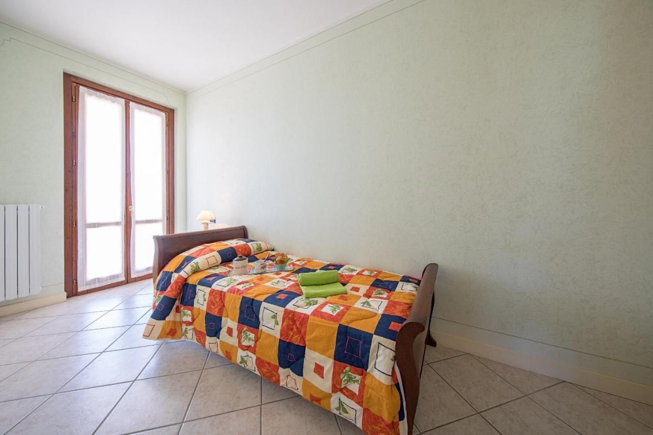 I Mosaici Apartments By Wonderful Italy Sirmione Exteriör bild