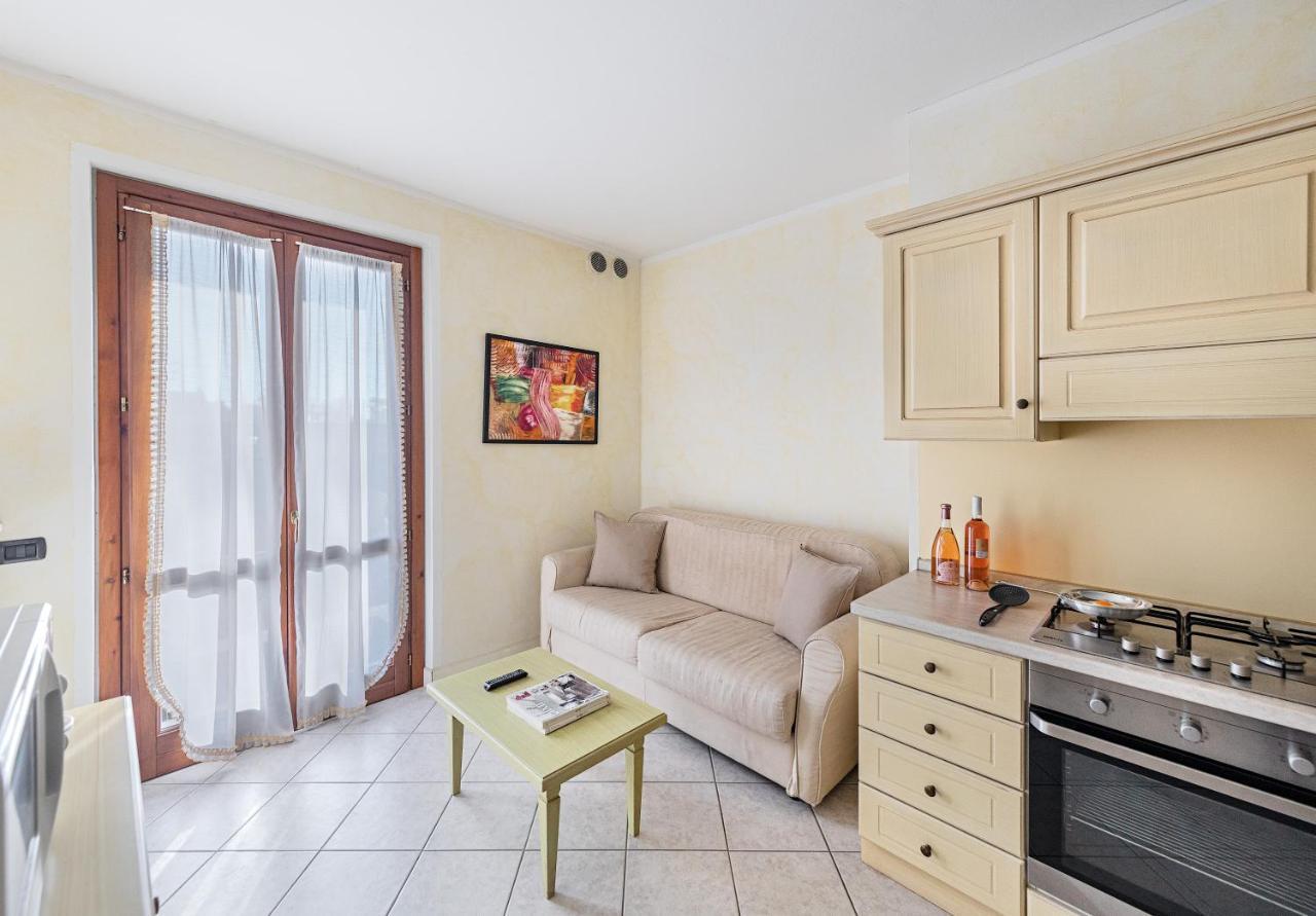 I Mosaici Apartments By Wonderful Italy Sirmione Exteriör bild